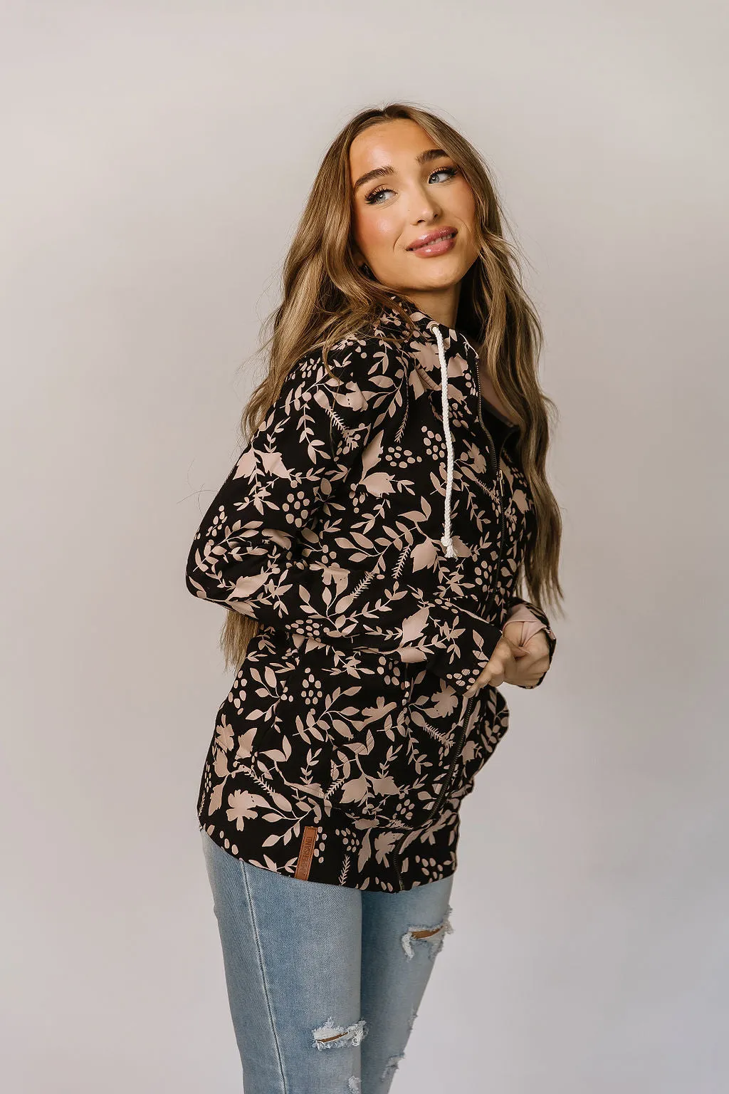 Ampersand Avenue Fullzip Sweatshirt Enchanted