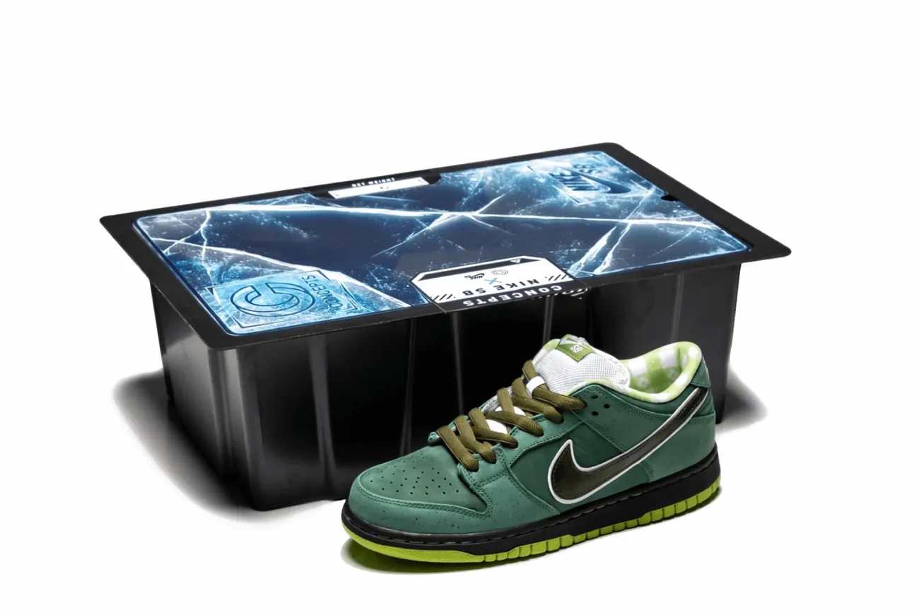 Concepts x Dunk Low SB 'Green Lobster' Special Box