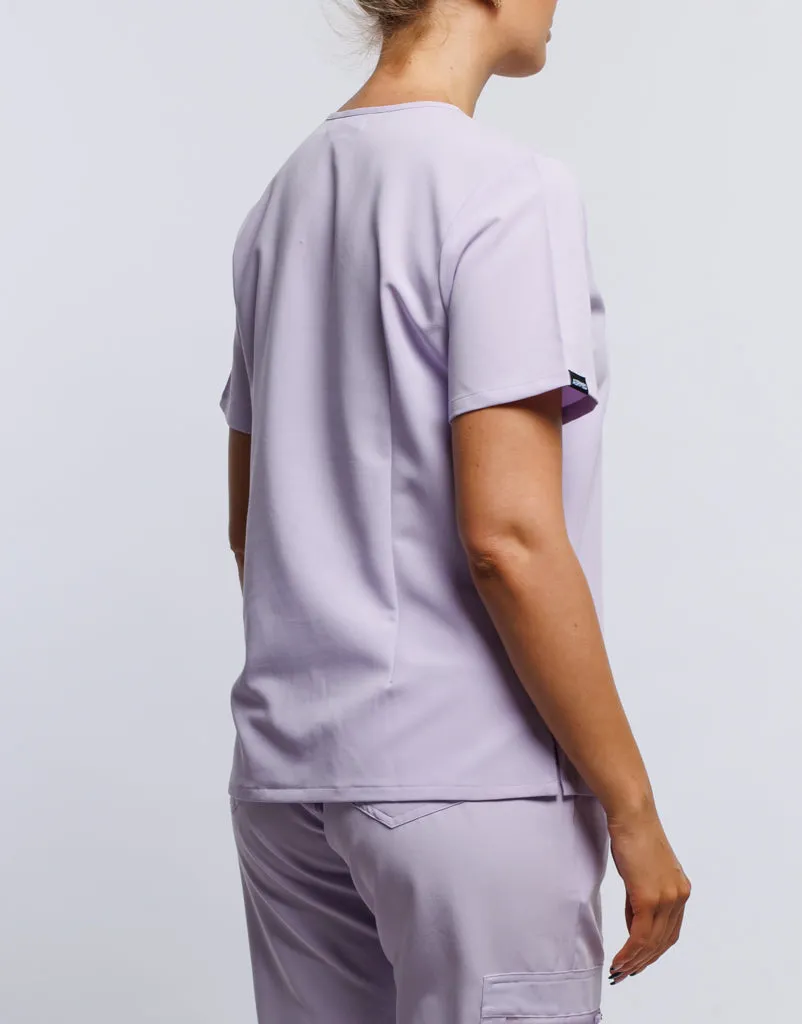 Essential One Pocket V Neck Scrub Top - Pastel Lilac