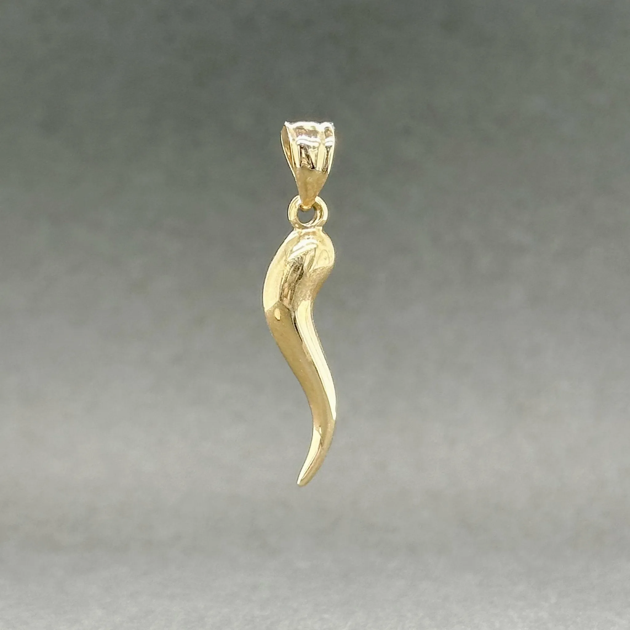 Estate 14K Y Gold 27.94mm Cornicello Pendant