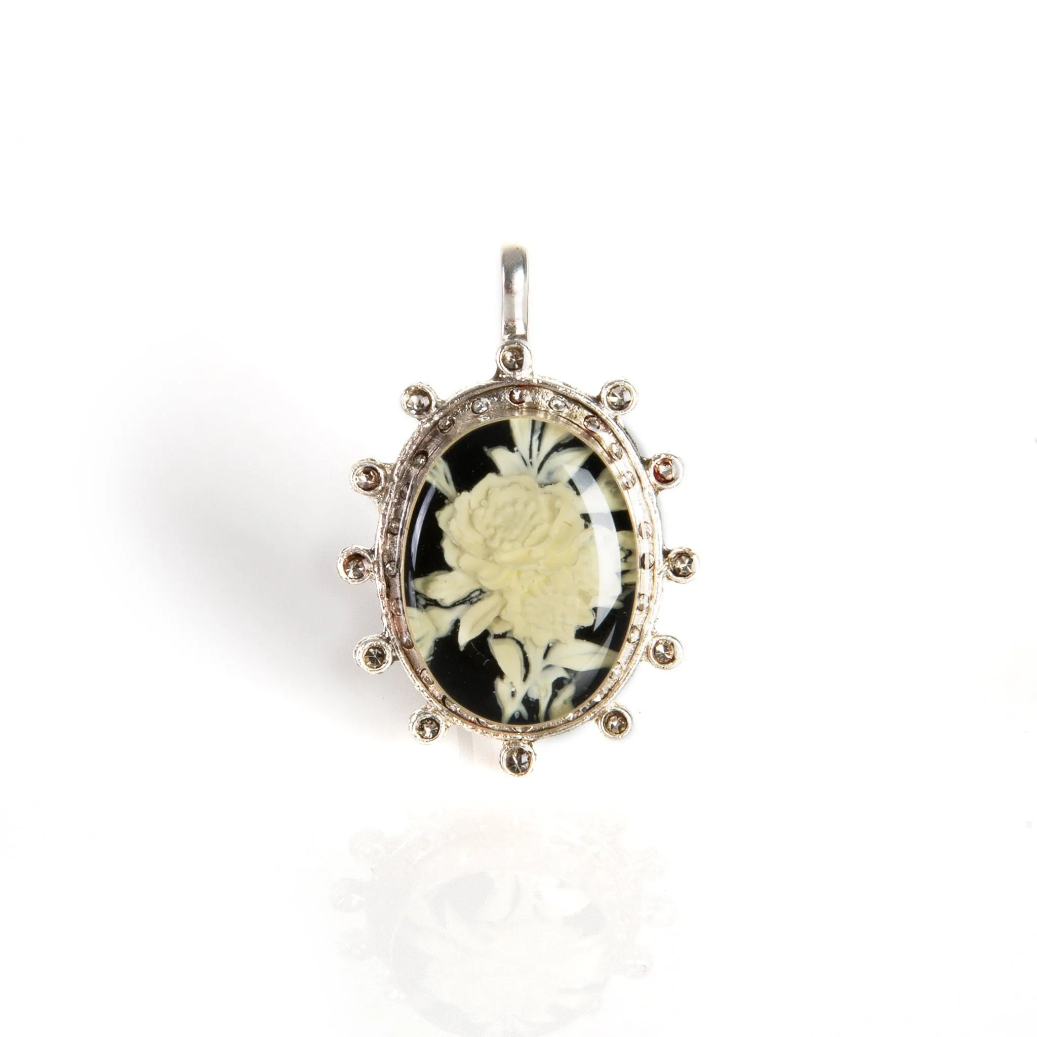 Floral Cameo Small Medallion