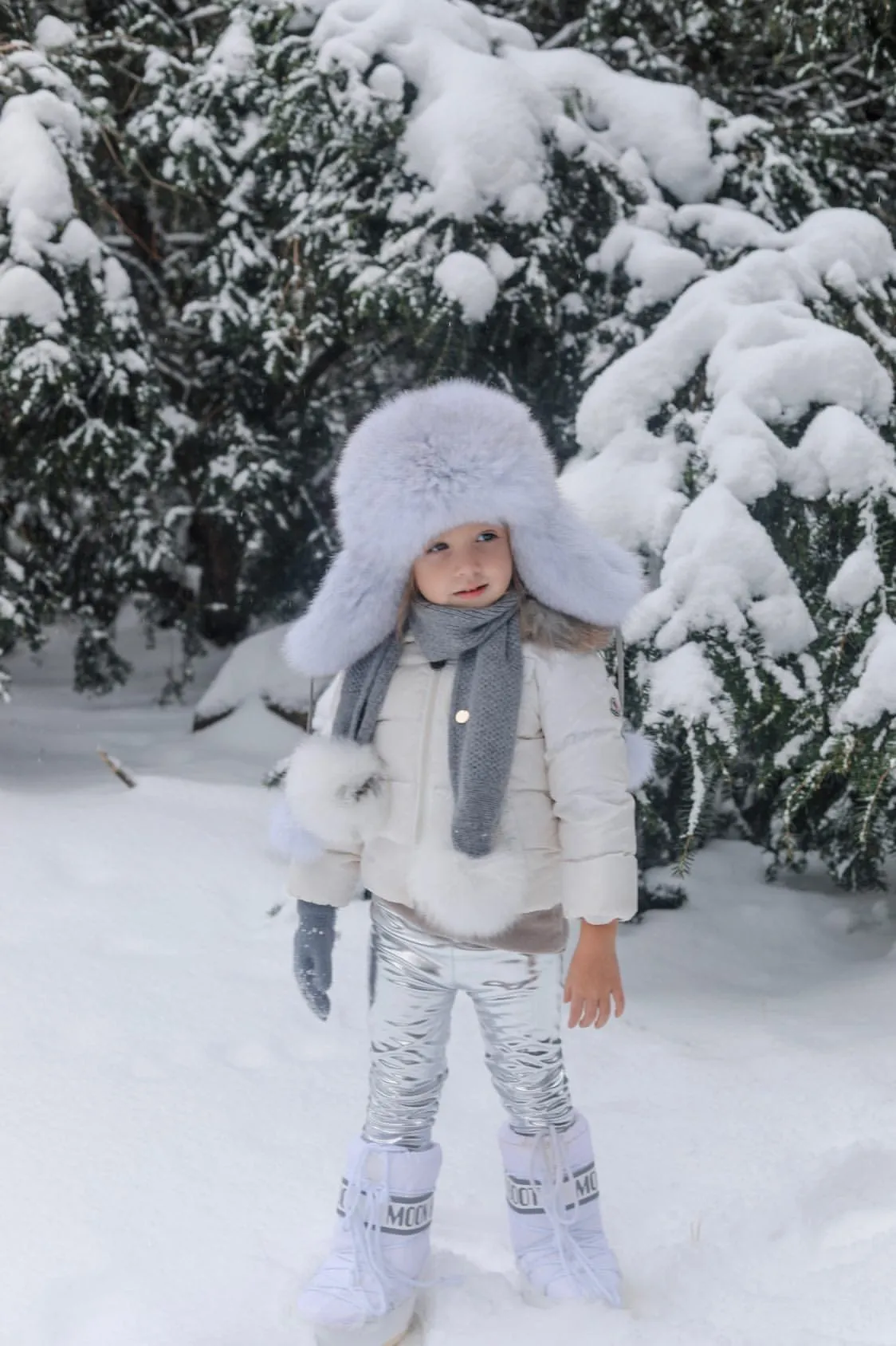 Honeycomb Grey Cashmere Pom Scarf