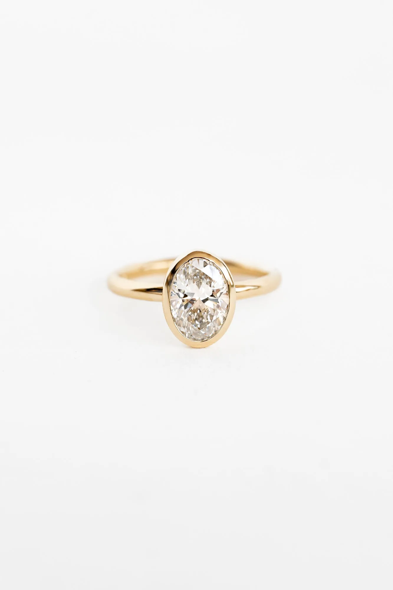 Oval Aura Ring with Lab Diamond