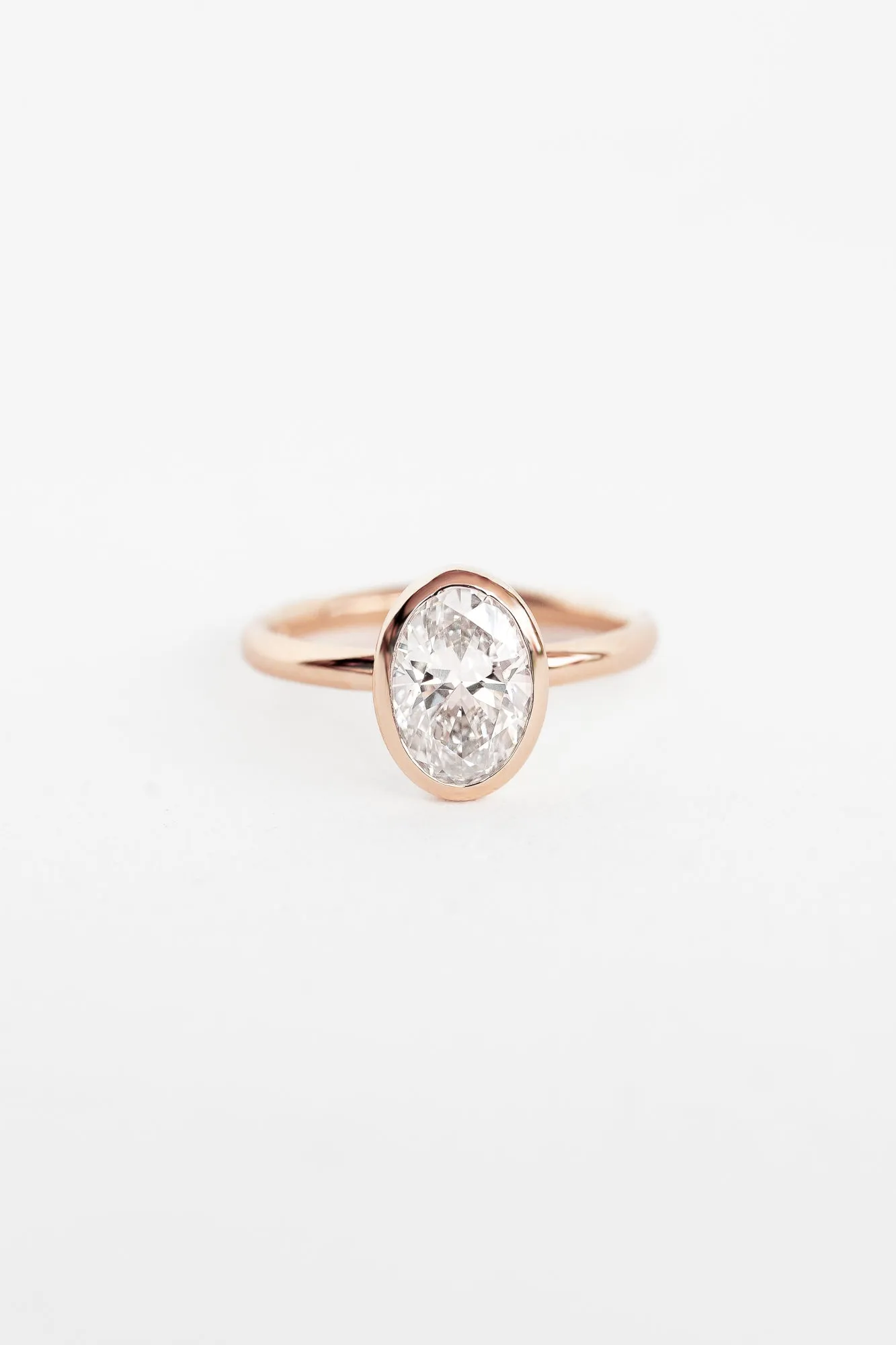 Oval Aura Ring with Lab Diamond