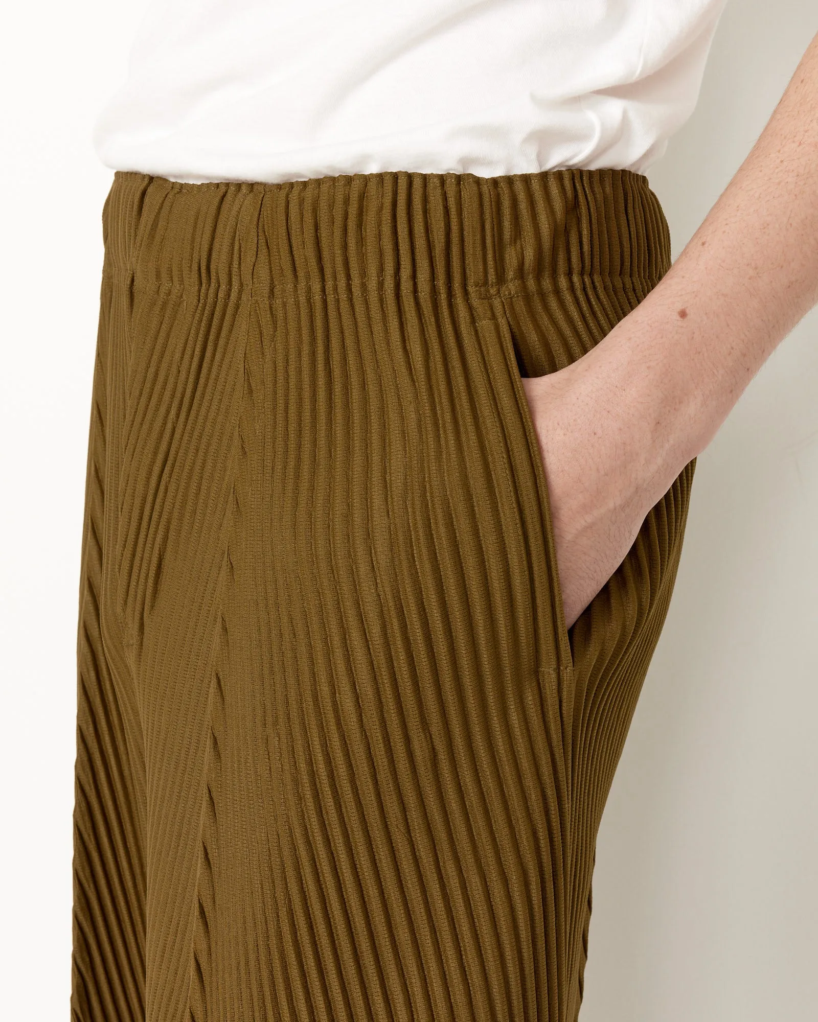 Pleats Pant in Olive Khaki