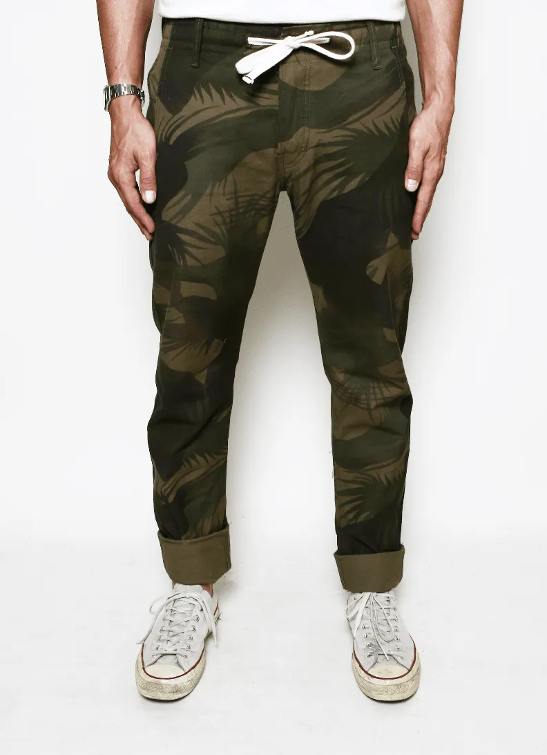 Rogue Territory - Boarder Pants in Olive Palm Camo